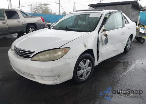 2006 Toyota Camry Le from USA, damaged, VIN JTDBE32K263046236
